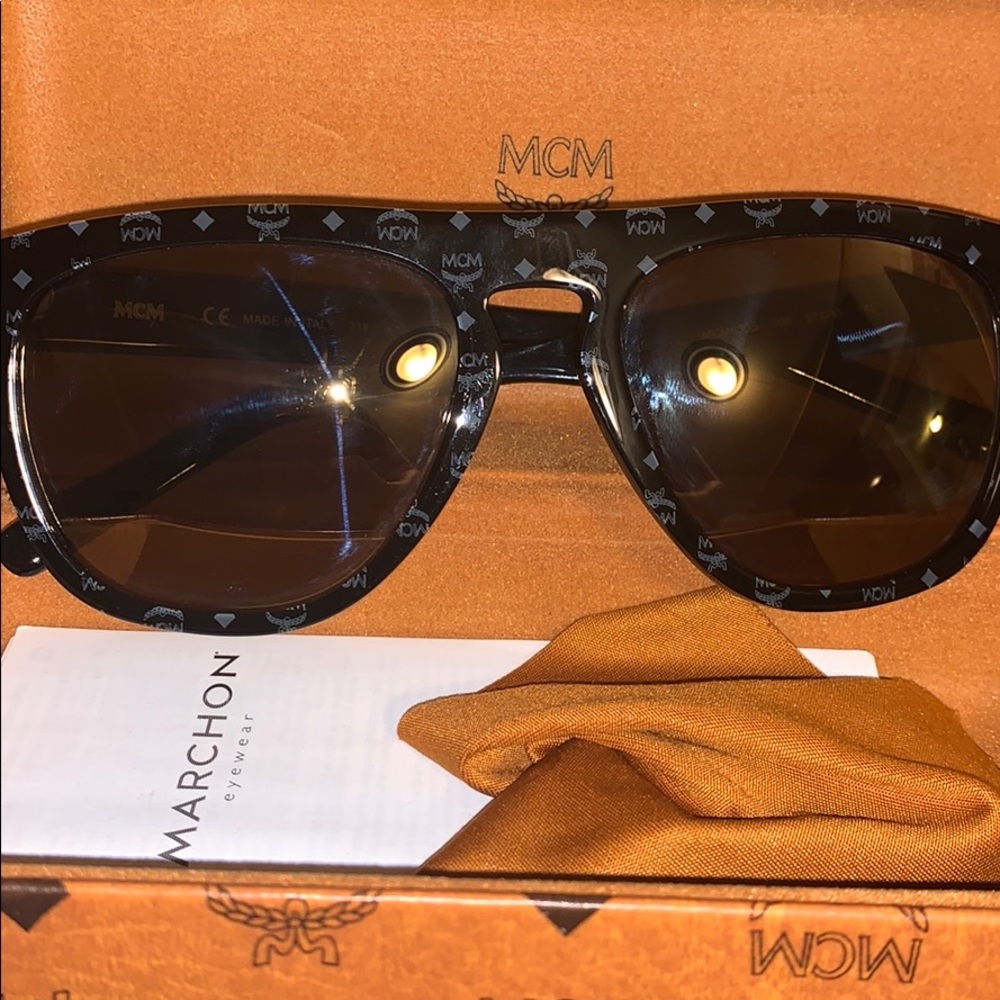MCM SUNGLASSES